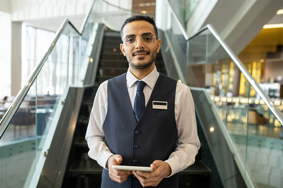 Hotel Front Desk Associate (Entry Level)
